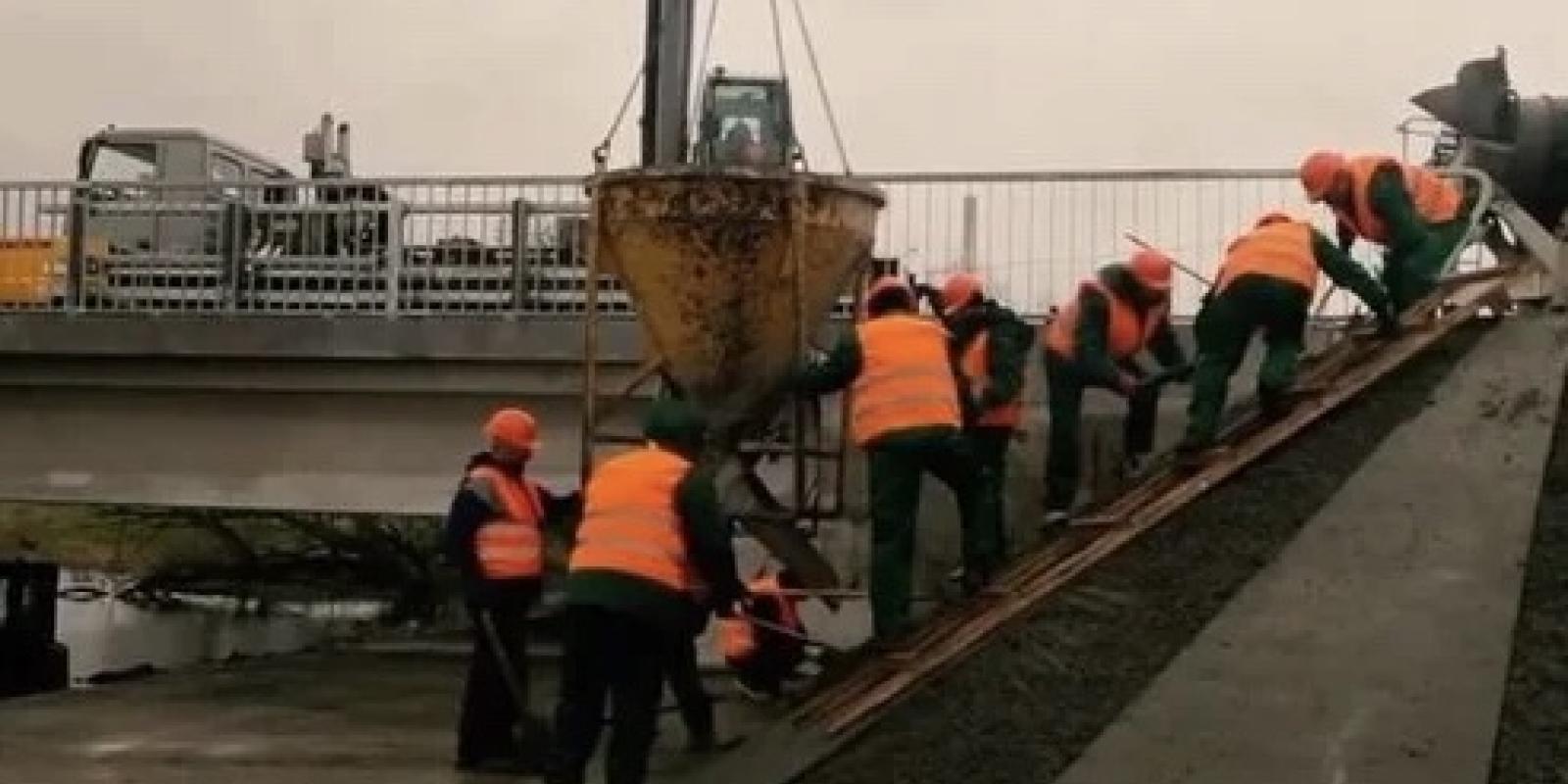 На Київщині відбудували ще один міст, зруйнований окупантами На Київщині відбудували ще один міст, зруйнований окупантами