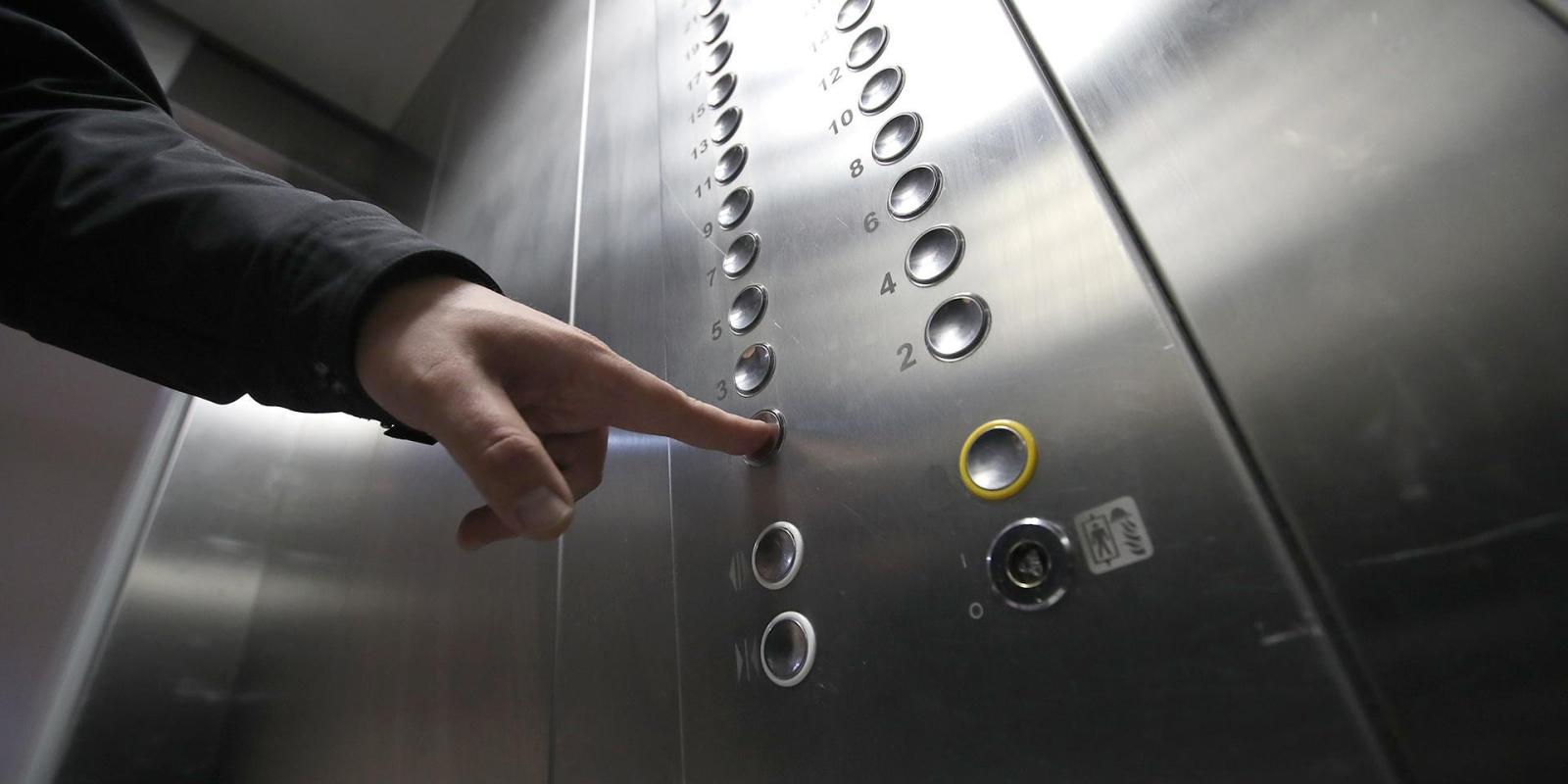 У Вишневому через проблеми із електроенергією зупинили ліфти