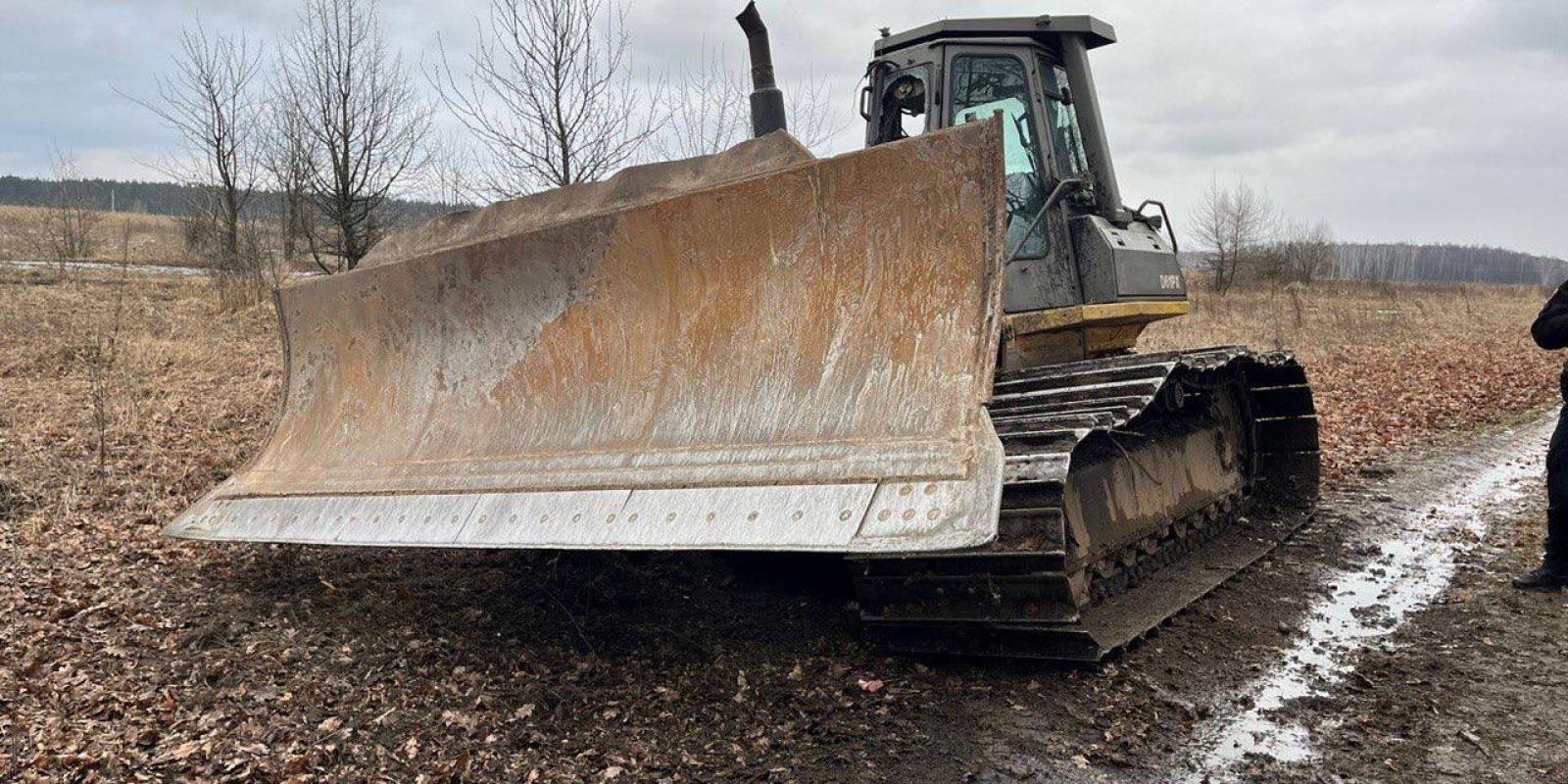 На Київщині на мінах підірвалося 11 тракторів та 14 комбайнів