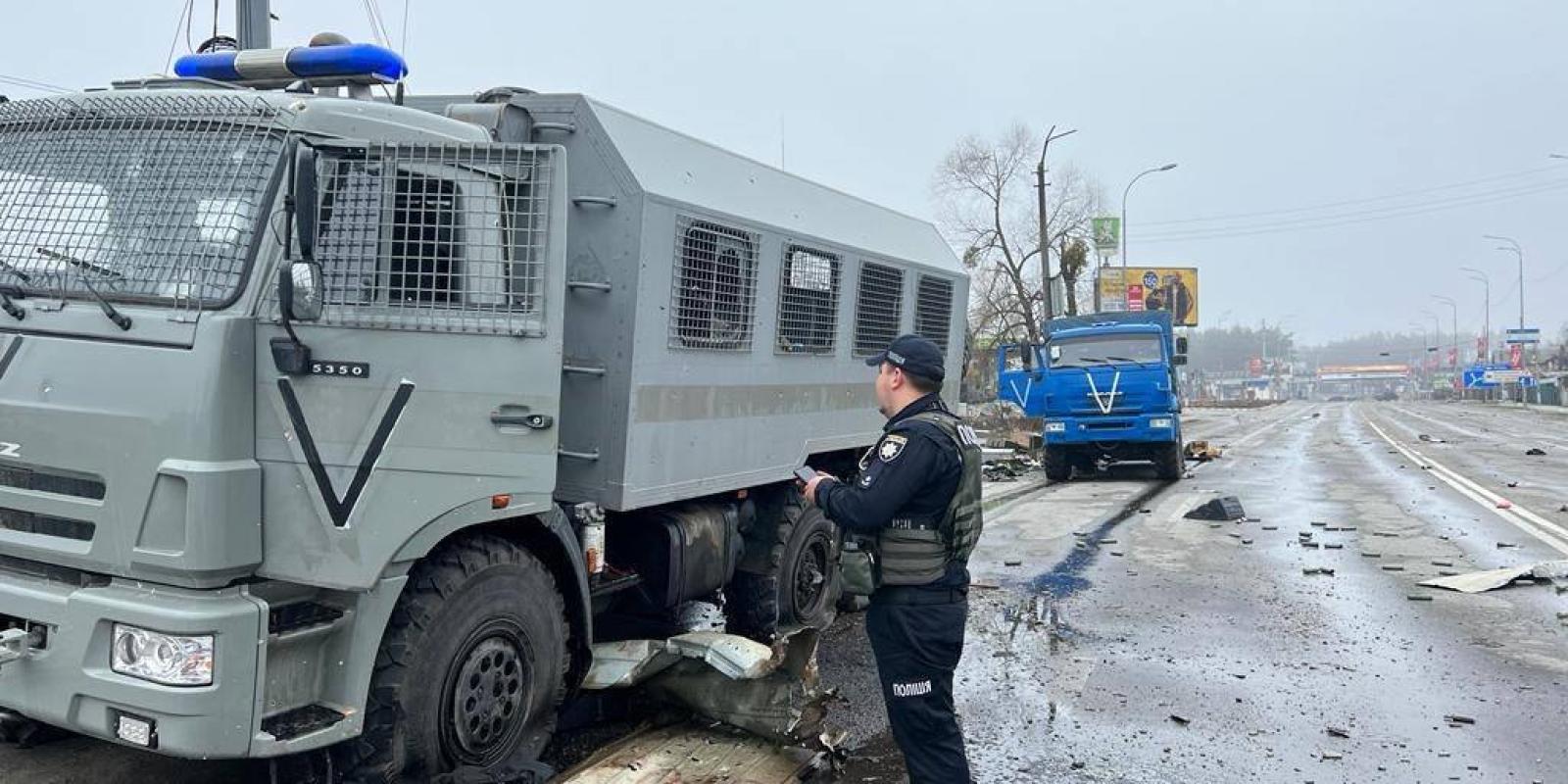 Наркотики, зброя, вибухівка: в поліції розповіли, що відбувається на блокпостах