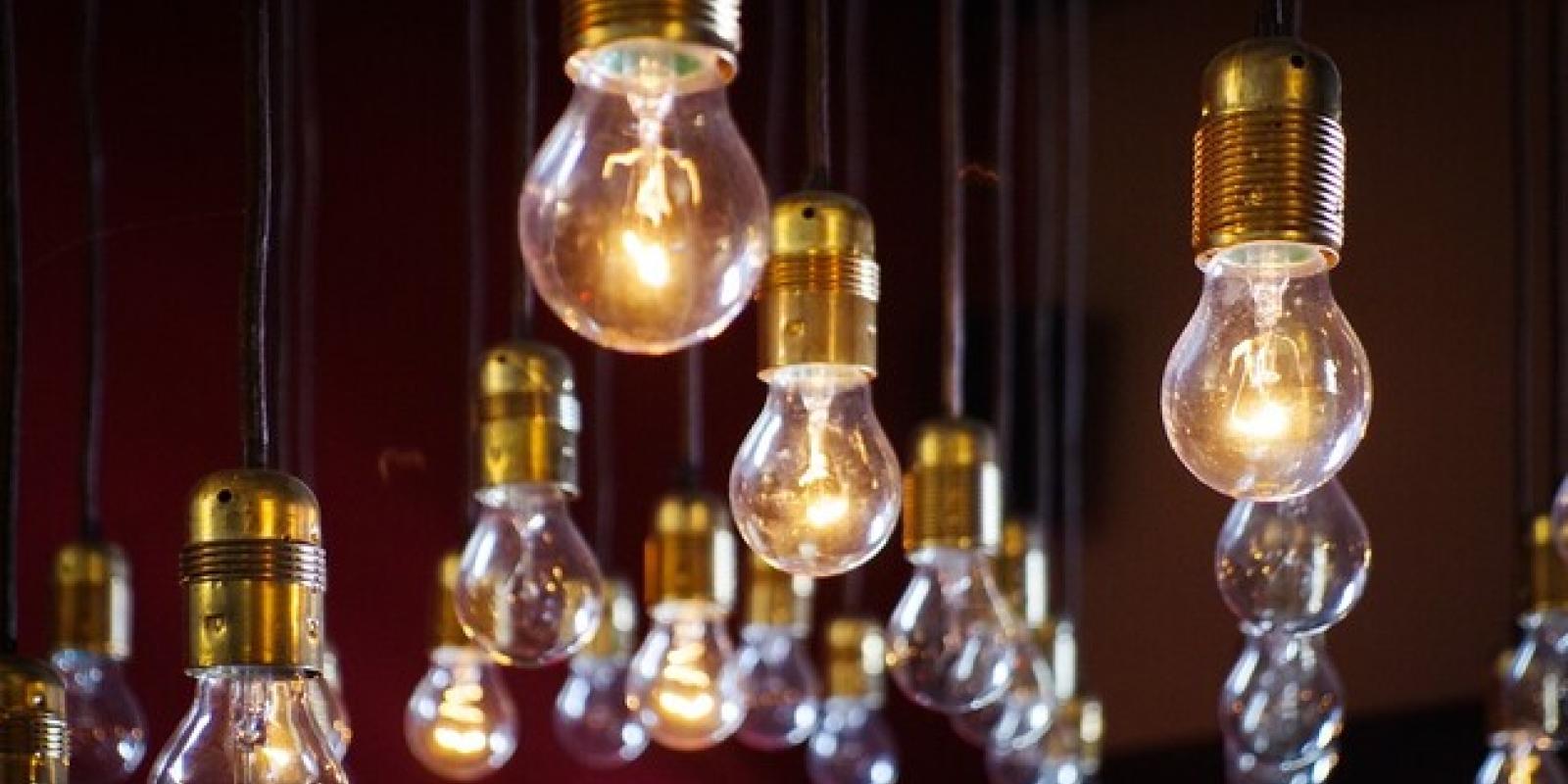 На Київщині розпочалися тимчасові відключення електроенергії: є графік