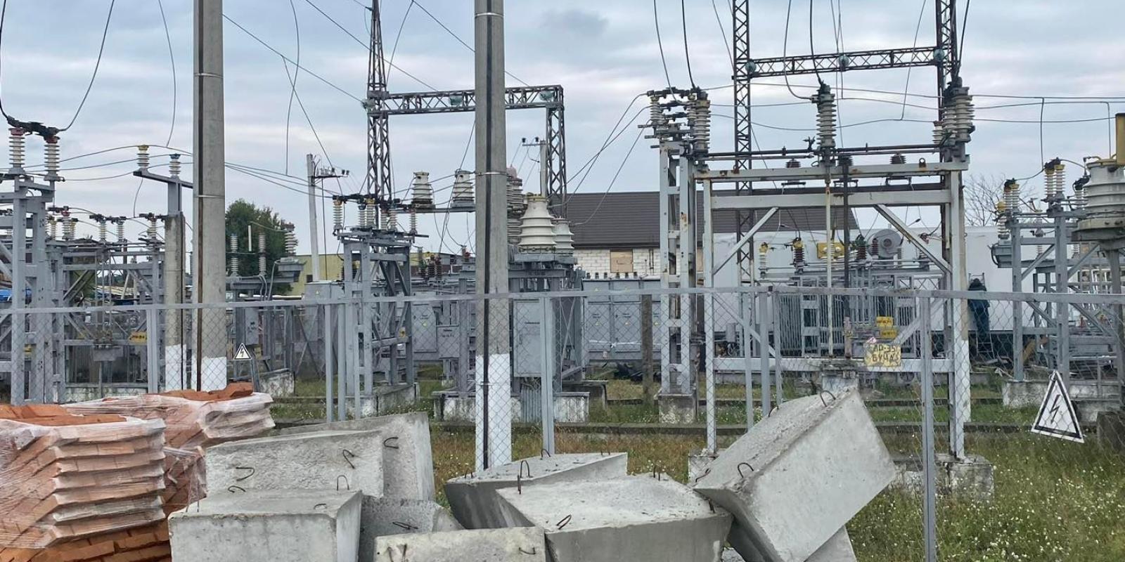 В Горенці досі не відновлені лінії електропередач, зруйновані в перші дні війни