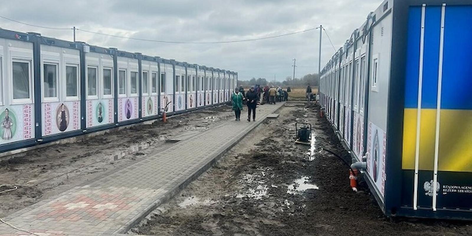 У Василькові завершується будівництво модульного містечка для переселенців