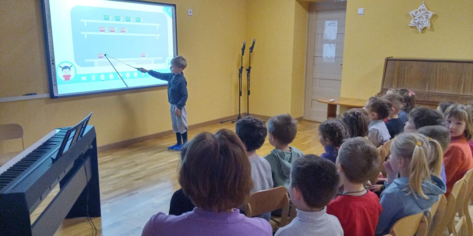 У Київській області дитсадки оснащують сучасним мультимедійним обладнанням У Київській області дитсадки оснащують сучасним мультимедійним обладнанням