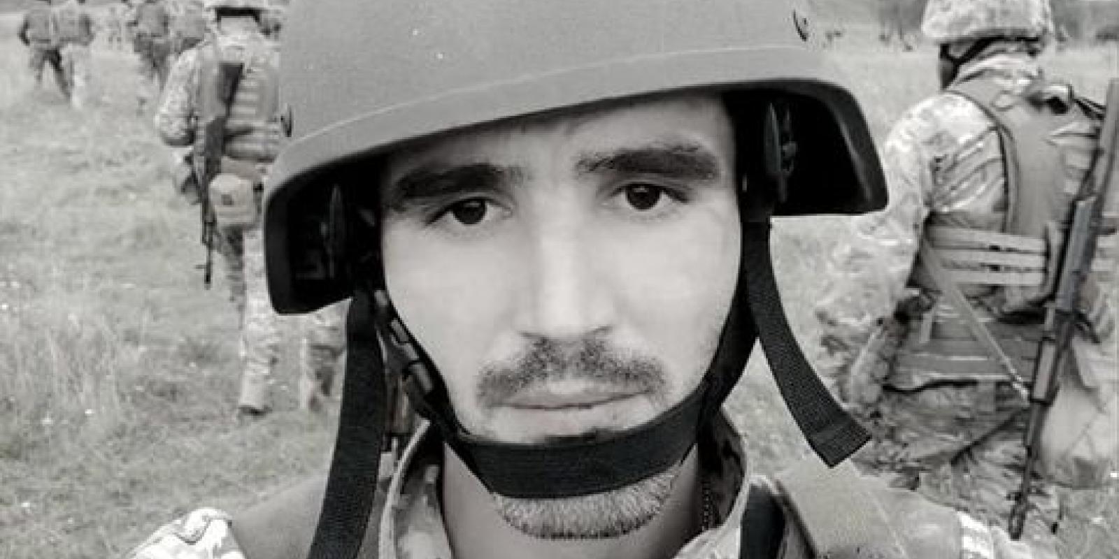 У боях на Донеччині загинув 33-річний захисник Олег Карасьов зі Славутича У боях на Донеччині загинув 33-річний захисник Олег Карасьов зі Славутича