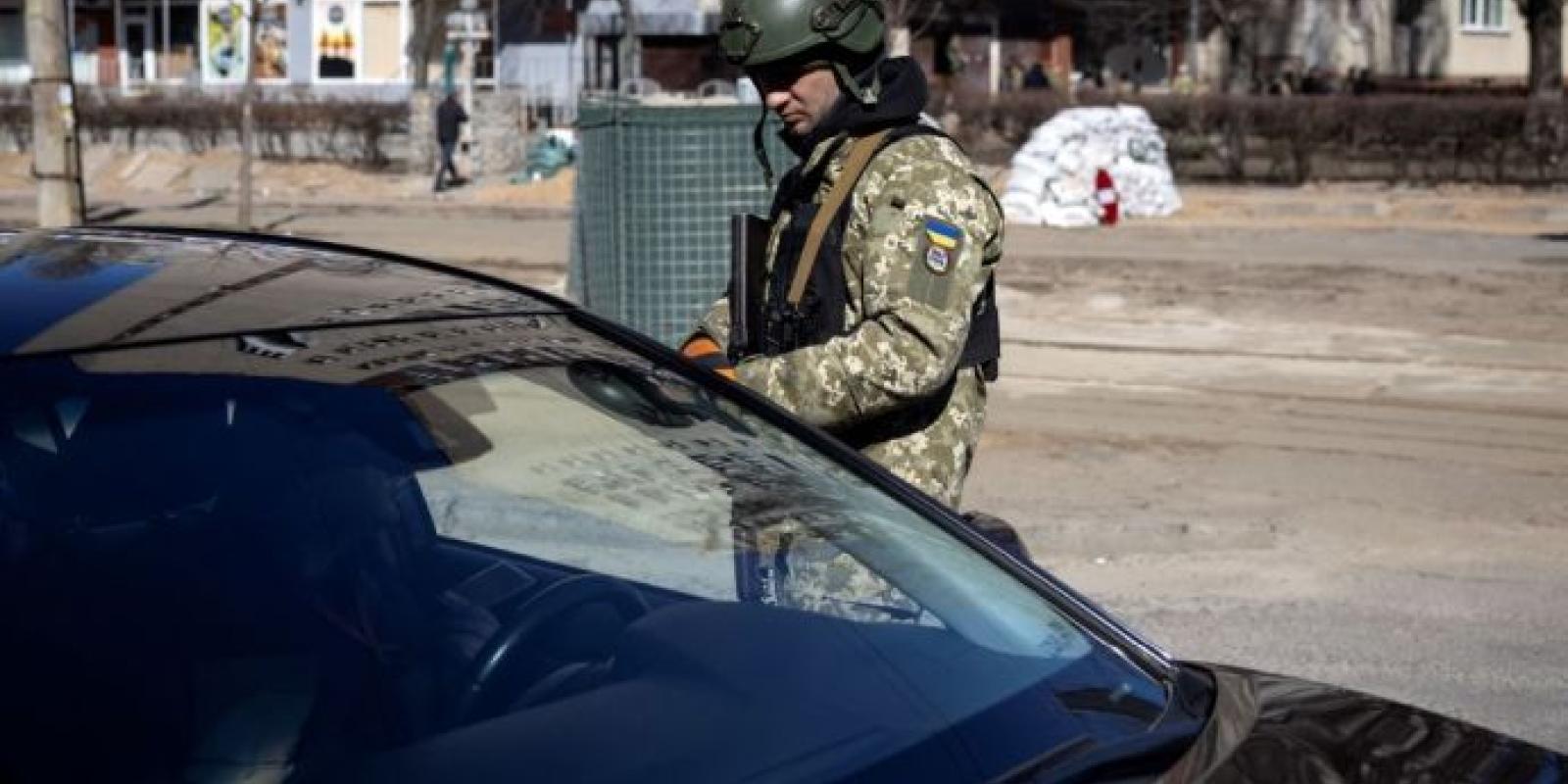 Військкомати отримали більше прав: як тепер будуть вручати повістки Військкомати отримали більше прав: як тепер будуть вручати повістки