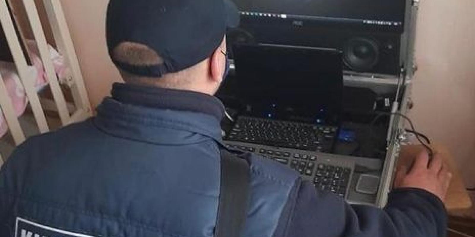 Поширював дитячу порнографію: на Київщині викрили зловмисника