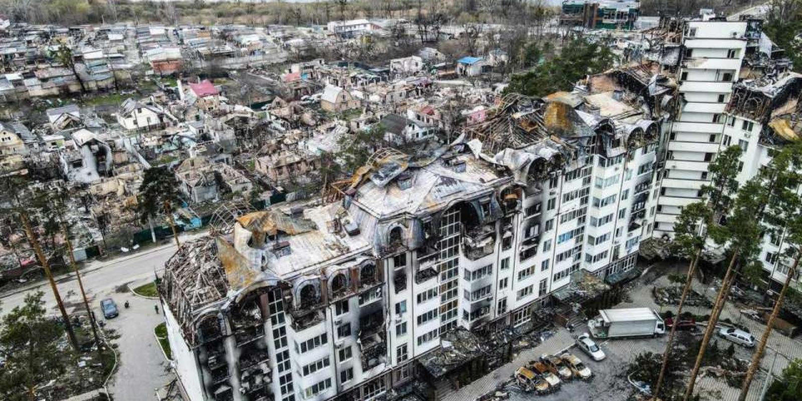 У Бучі до кінця місяця буде відновлено понад 30 багатоквартирних будинків, - Кулеба