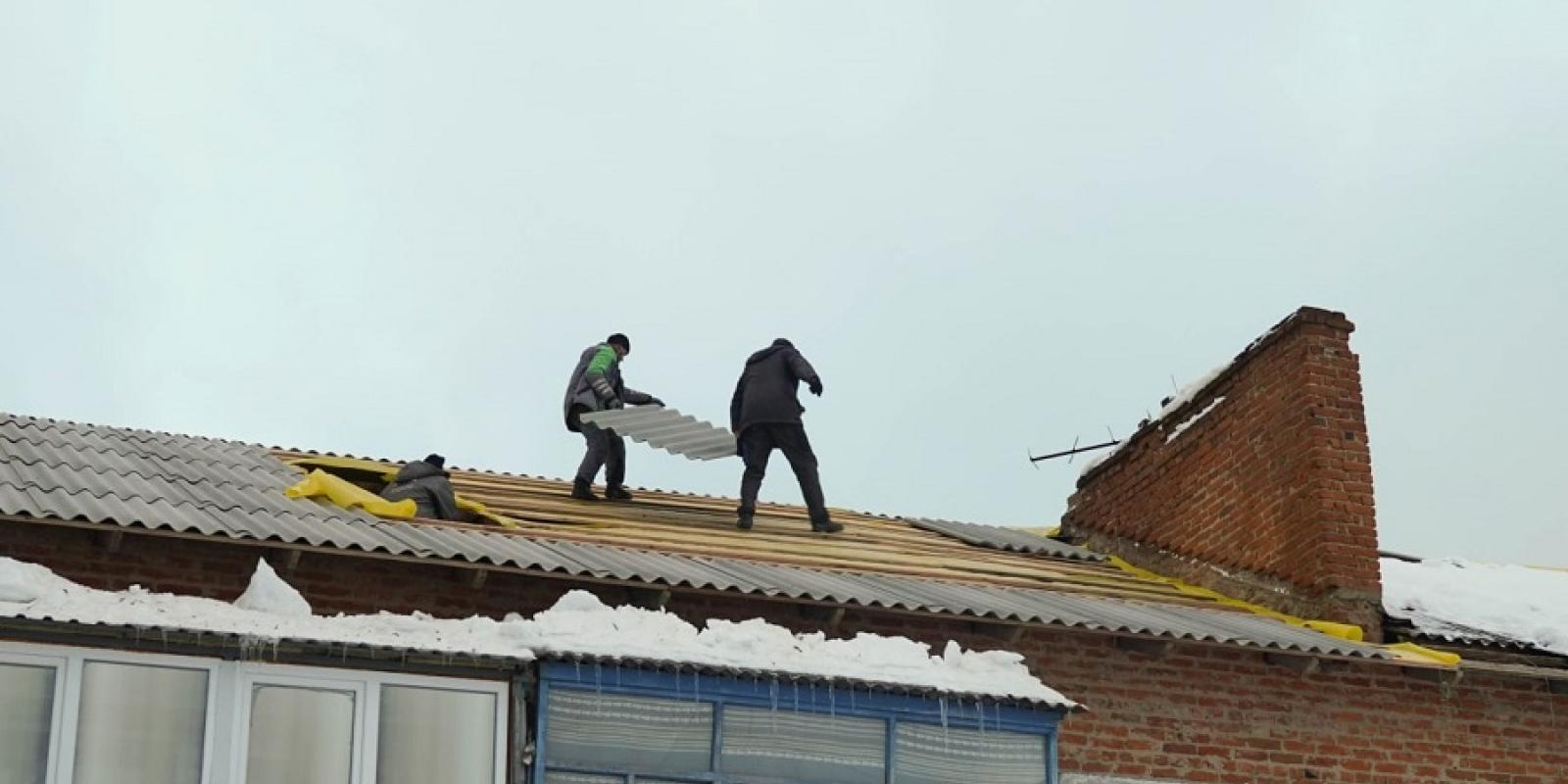У Бородянці відновлюють понівечені вибуховою хвилею багатоповерхівки У Бородянці відновлюють понівечені вибуховою хвилею багатоповерхівки