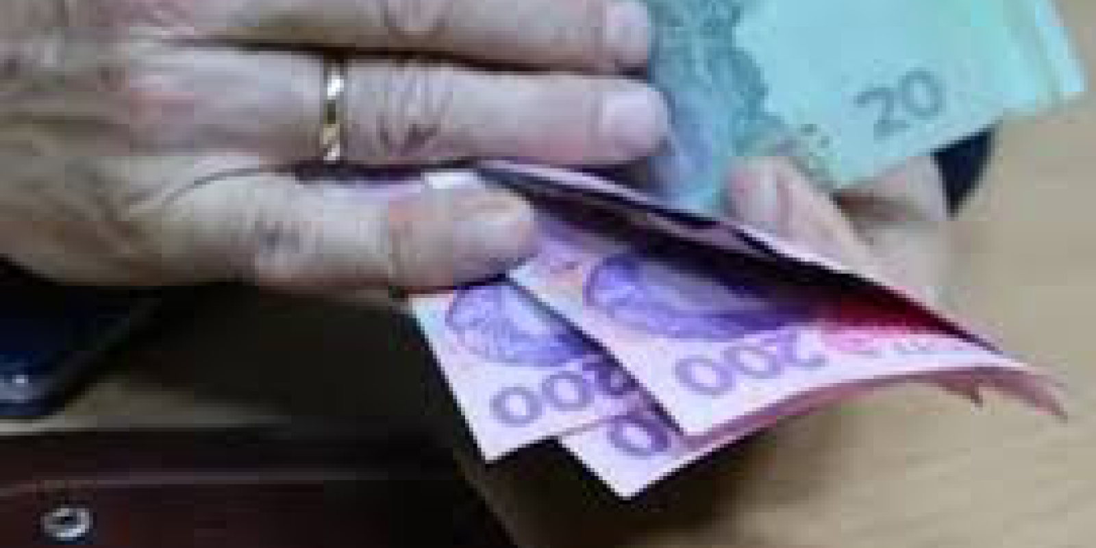 В Україні планують арештовувати депозити боржників В Україні планують арештовувати депозити боржників