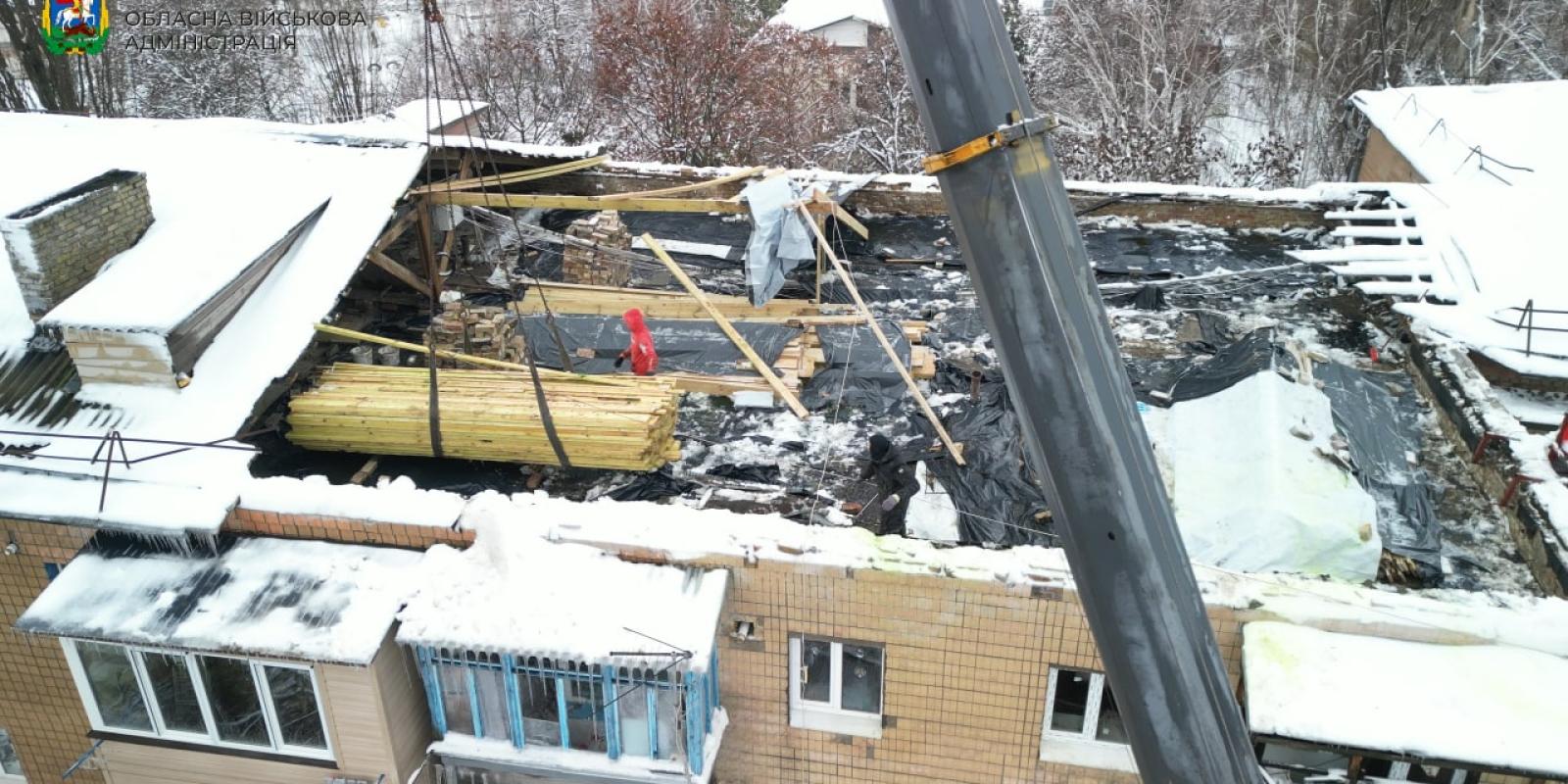У Бородянці триває ремонт пошкодженого ворогом житла У Бородянці триває ремонт пошкодженого ворогом житла