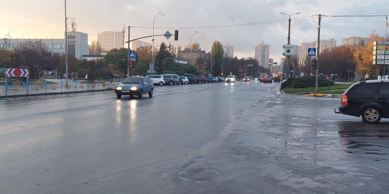 У Броварах під час вимкнення світлофорів на перехрестях працюватимуть регулювальники