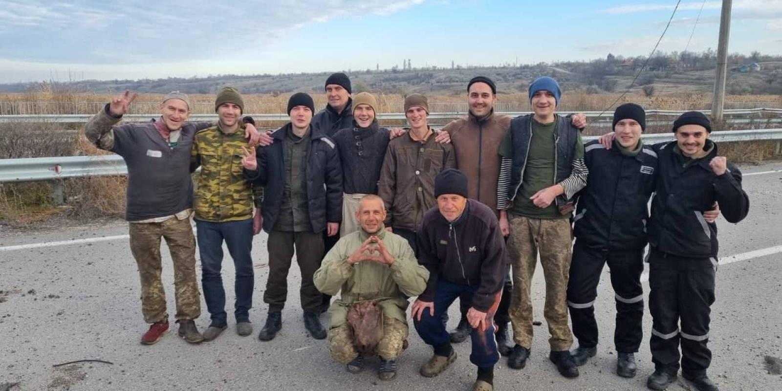 Сьогодні з полону звільнили 107 українських воїнів