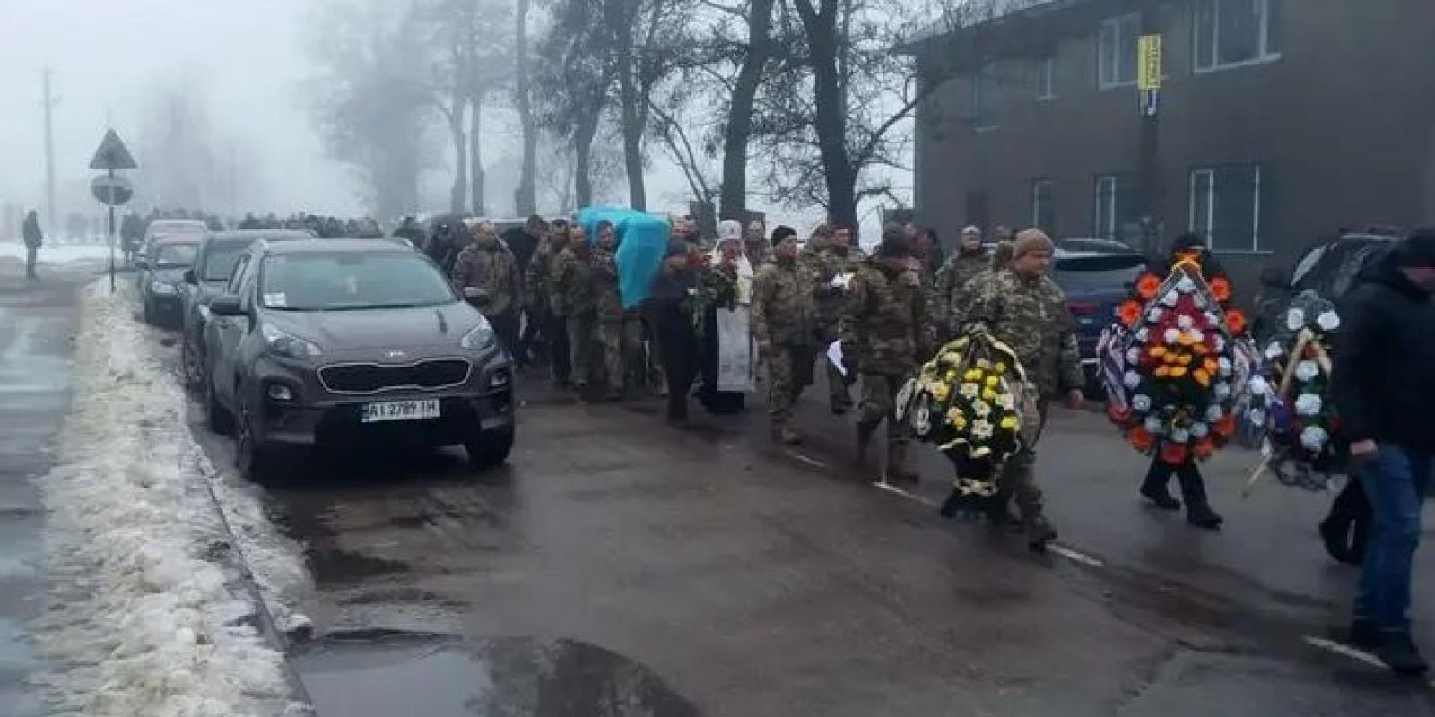 На Київщині провели в останню путь воїна Віктора Бойка