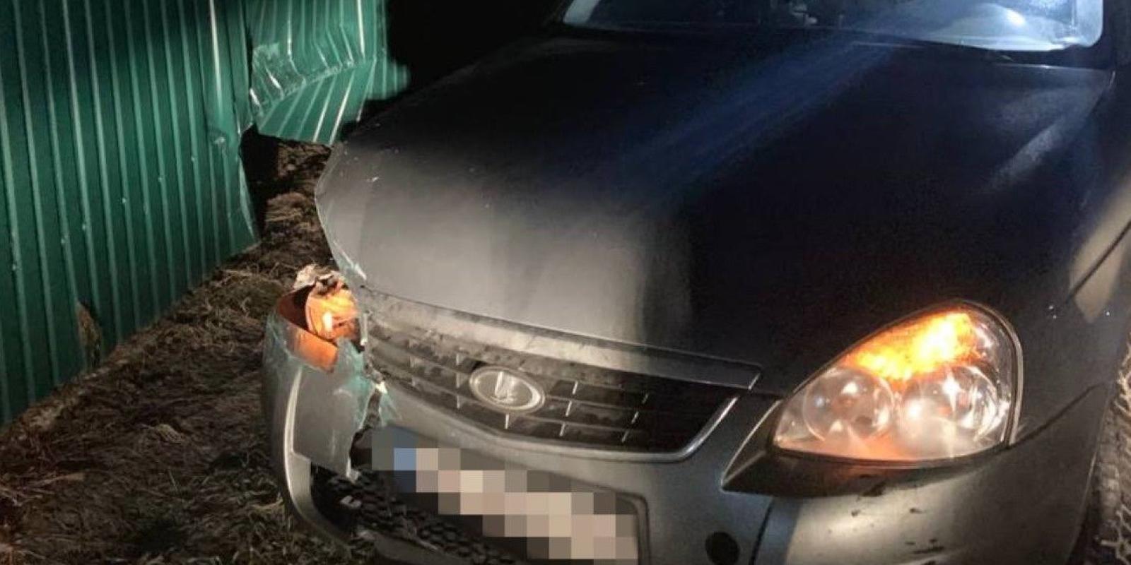 Аварія у Борисполі: 20-річний водій врізався в металевий паркан