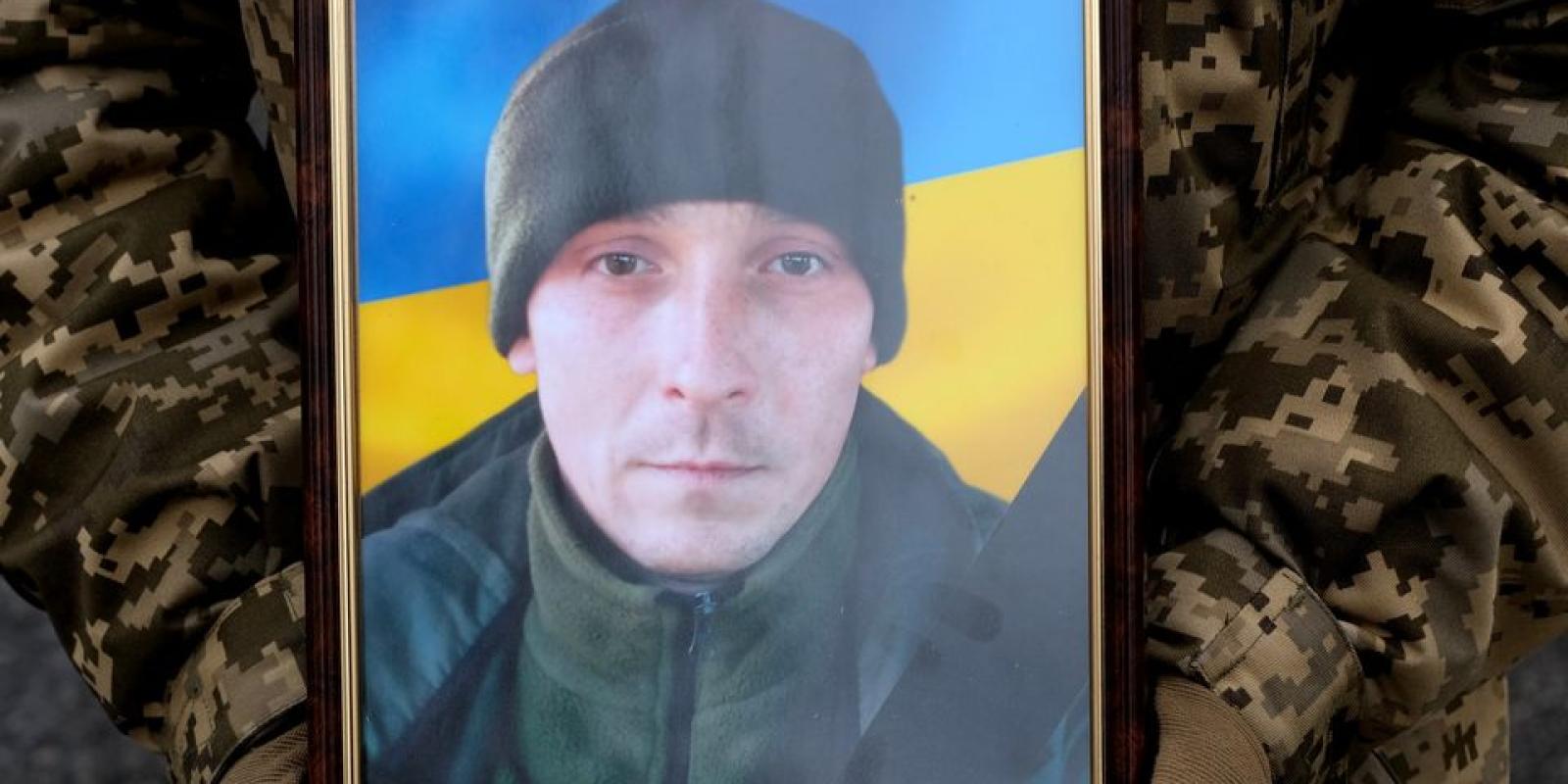 Батьки втратили єдиного сина: на Київщині попрощалися з молодим воїном Артемом Рубановим