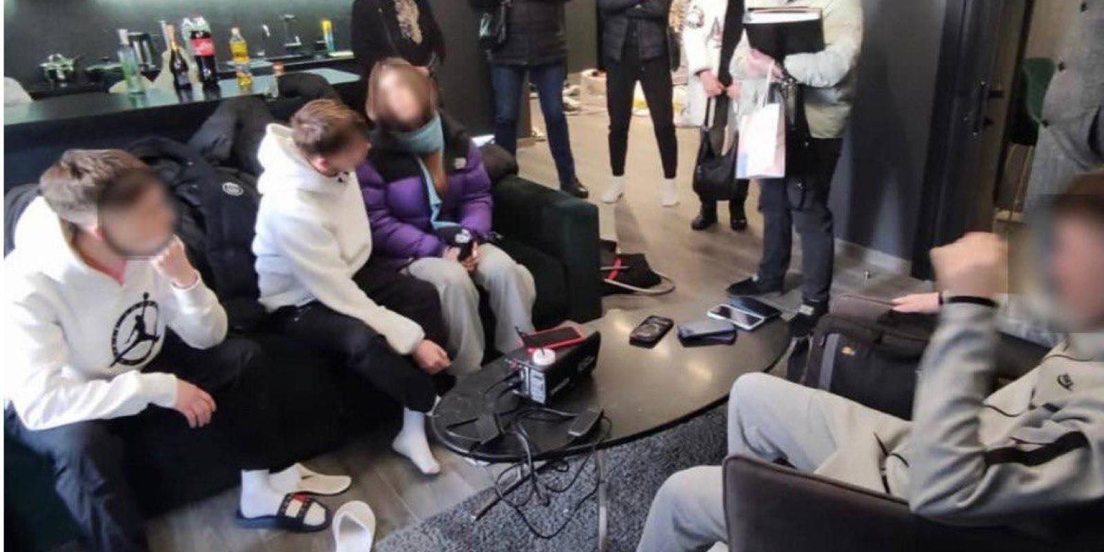 Оголошено про підозру 21-річному блогеру: фігуранту п’яних вечірок у столиці