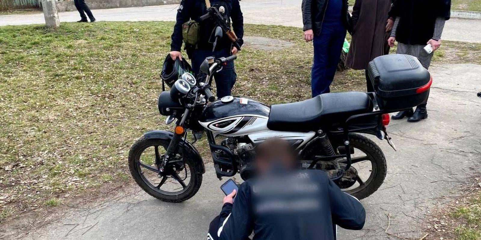ДТП на Київщині: 17-річного юнака з перелом ключиці госпіталізували ДТП на Київщині: 17-річного юнака з перелом ключиці госпіталізували