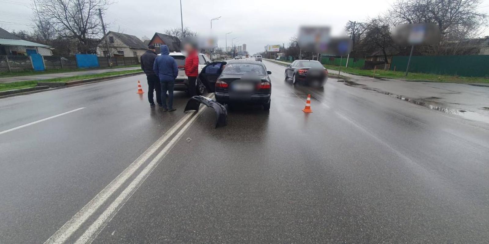 У Броварах аварія: пошкоджено два автомобілі У Броварах аварія: пошкоджено два автомобілі