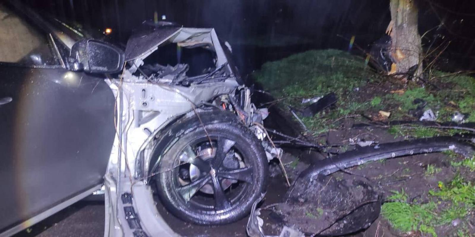 Жахлива аварія на Київщині: на місці працюють поліцейські Жахлива аварія на Київщині: на місці працюють поліцейські