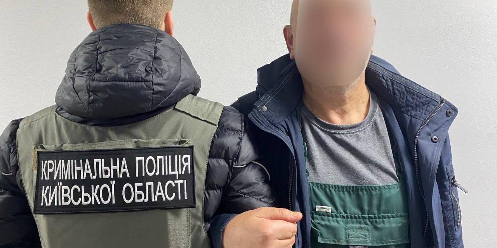 На Броварщині чоловік вдарив ножем приятеля: потерпілий в лікарні