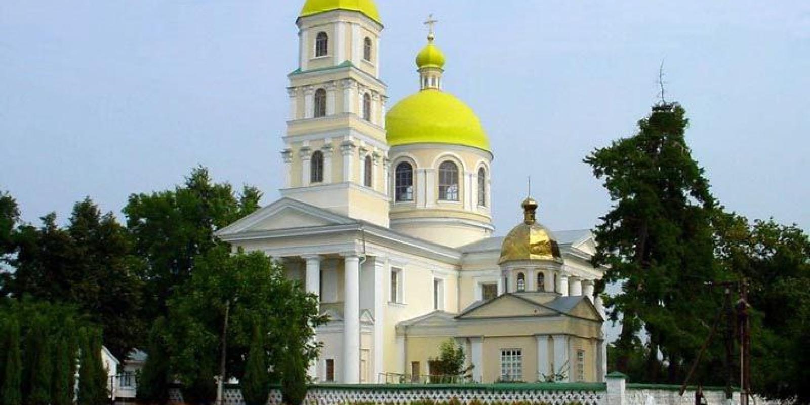 Білоцерківська  міська рада ухвалила історичні рішення, позбавивши права на користування землями під храмами упц 