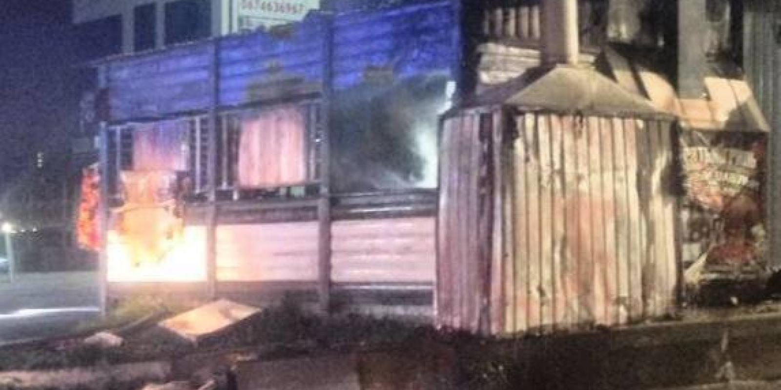 Вибухнув газовий балон: в селі на Київщині вщент вигоріло кафе Вибухнув газовий балон: в селі на Київщині вщент вигоріло кафе