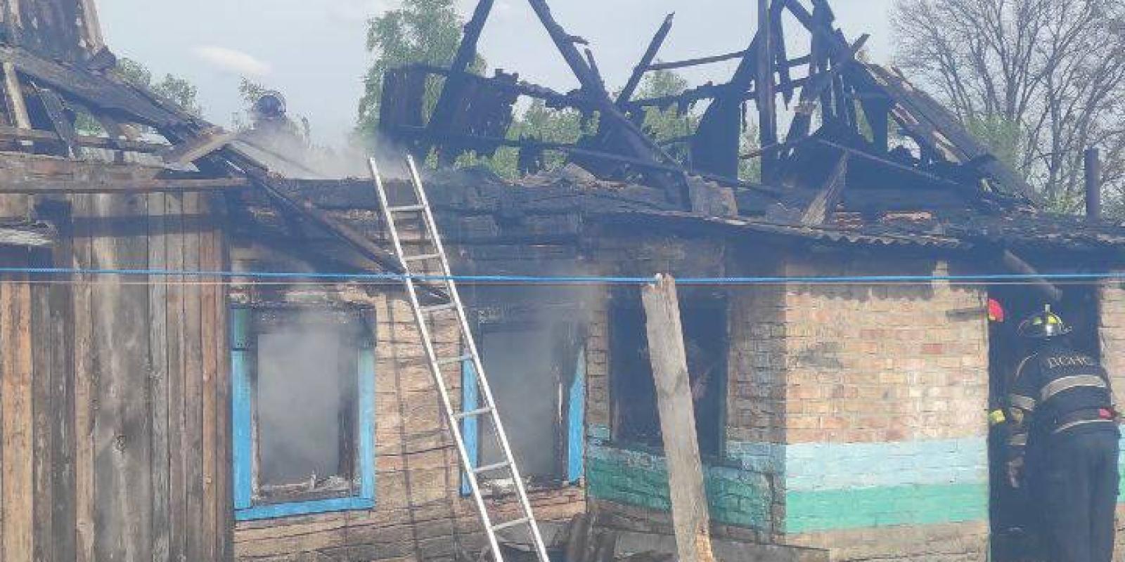 В палаючому будинку на Вишгородщині загинула 7-річна дівчинка В палаючому будинку на Вишгородщині загинула 7-річна дівчинка