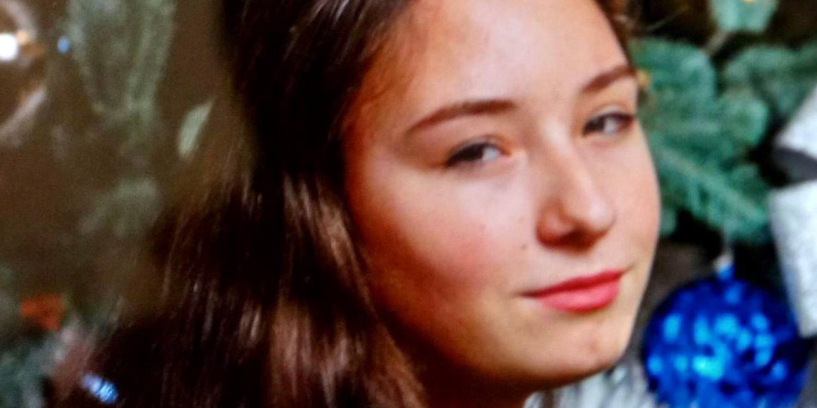Пішла гуляти і пропала: на Київщині розшукали 16-річну Оксану Дайнеку Пішла гуляти і пропала: на Київщині розшукали 16-річну Оксану Дайнеку