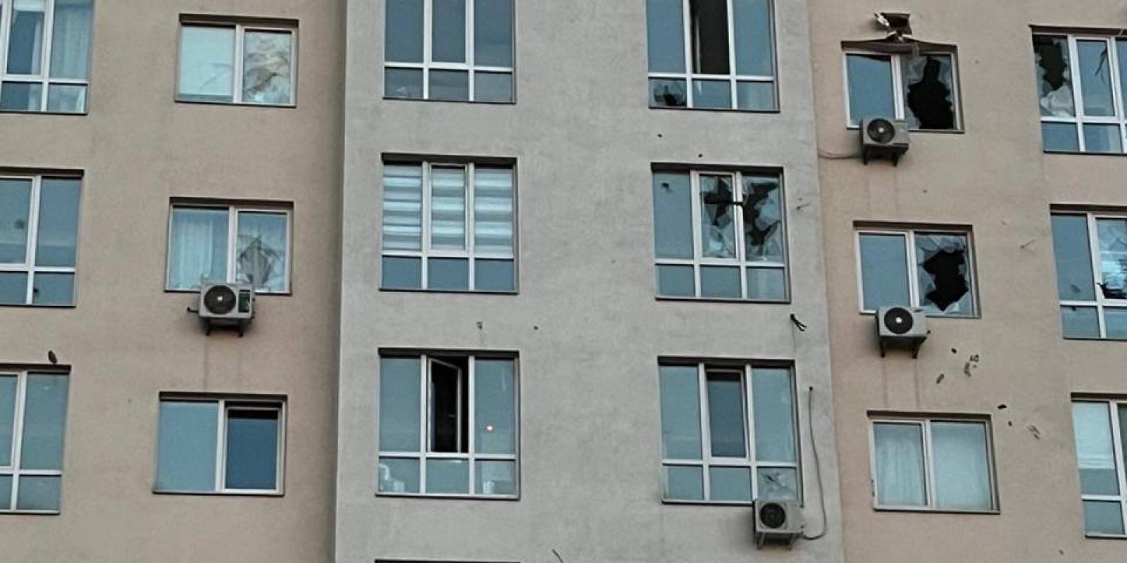 Нічна атака на Київщину: пошкоджено 17 житлових об’єктів, є травмовані Нічна атака на Київщину: пошкоджено 17 житлових об’єктів, є травмовані