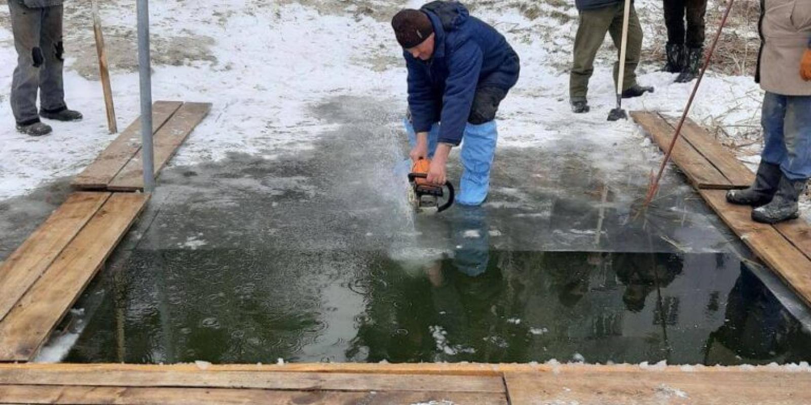 Водохреща у Броварах: облаштовано ополонку та місця для переодягання